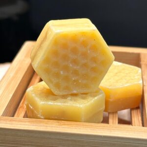 "Honig-GästeSeife" klein (ca 15g) - mit echtem Bienenhonig